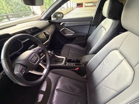 Used 2020 Audi Q3 2.0T Premium Plus w/ Premium Plus Package image 11