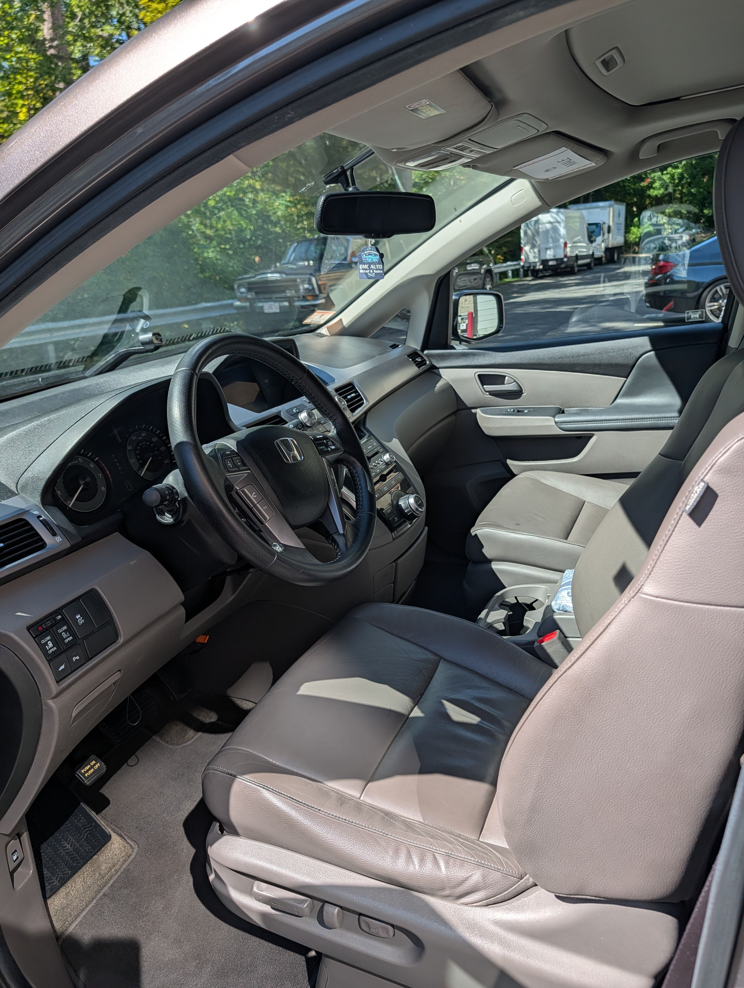 Used 2012 Honda Odyssey Touring image 10