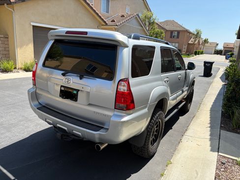 Used 2007 Toyota 4Runner Limited image 2