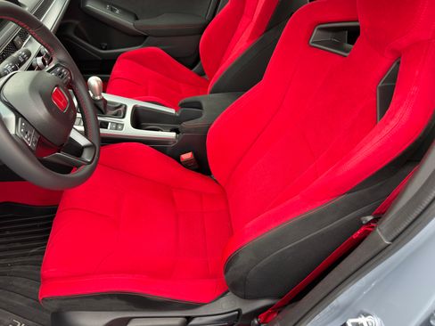 Used 2025 Honda Civic Type R image 4