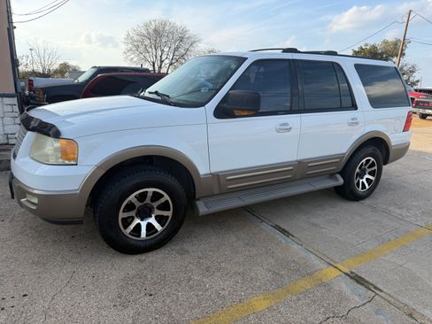 Used 2003 Ford Expedition Eddie Bauer image 4