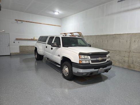 Used 2004 Chevrolet Silverado 3500 LT w/ Heavy-Duty Power Package image 1