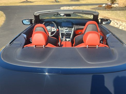 Used 2020 BMW M8 Convertible w/ M Carbon Exterior Package image 17