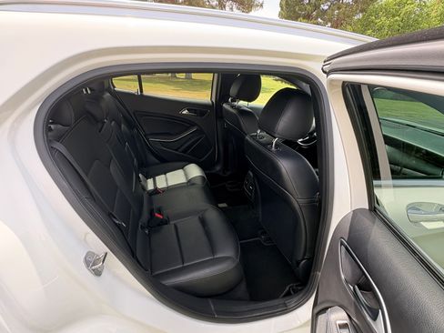 Used 2019 Mercedes-Benz GLA 250 4MATIC image 18