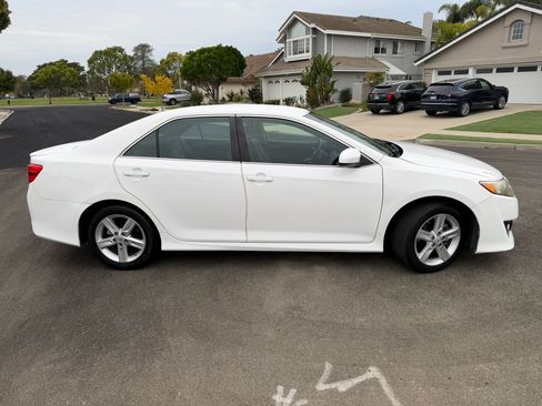 Used 2014 Toyota Camry SE image 20