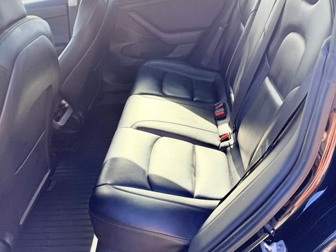 Used 2022 Tesla Model 3 Standard Sedan 4D image 11