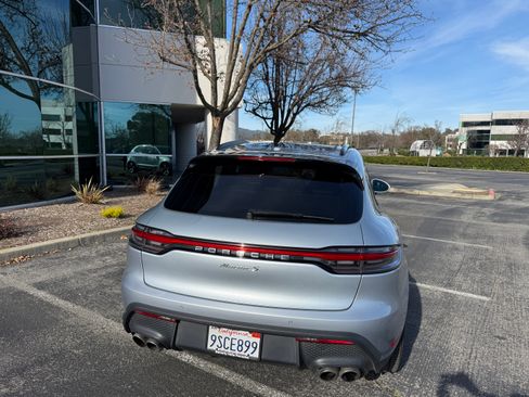 Used 2022 Porsche Macan S image 4