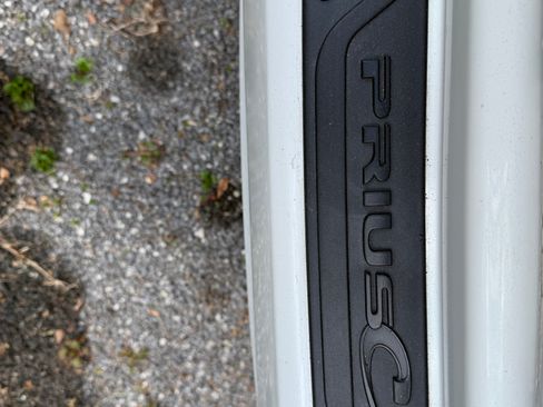 Used 2013 Toyota Prius C Four image 11