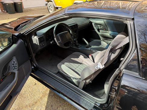 Used 1999 Chevrolet Camaro Z28 w/ SS Performance/Appearance Pkg image 14