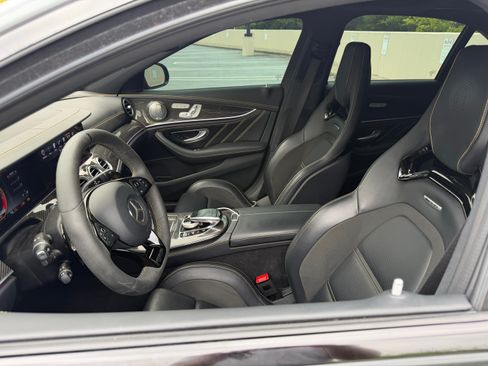 Used 2018 Mercedes-Benz E 63 AMG S image 25