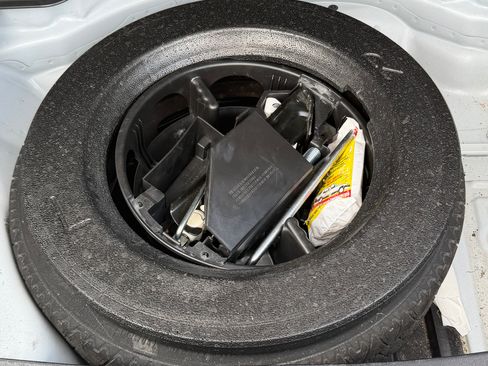 Used 2012 Mercedes-Benz CLS 550 CLS 550 Coupe 4D image 22