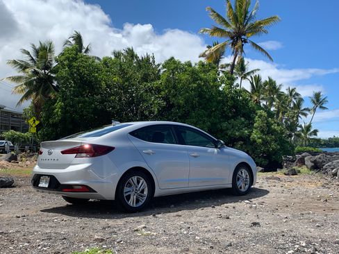 Used 2020 Hyundai Elantra SEL w/ Cargo Package (C1) FWD image 8