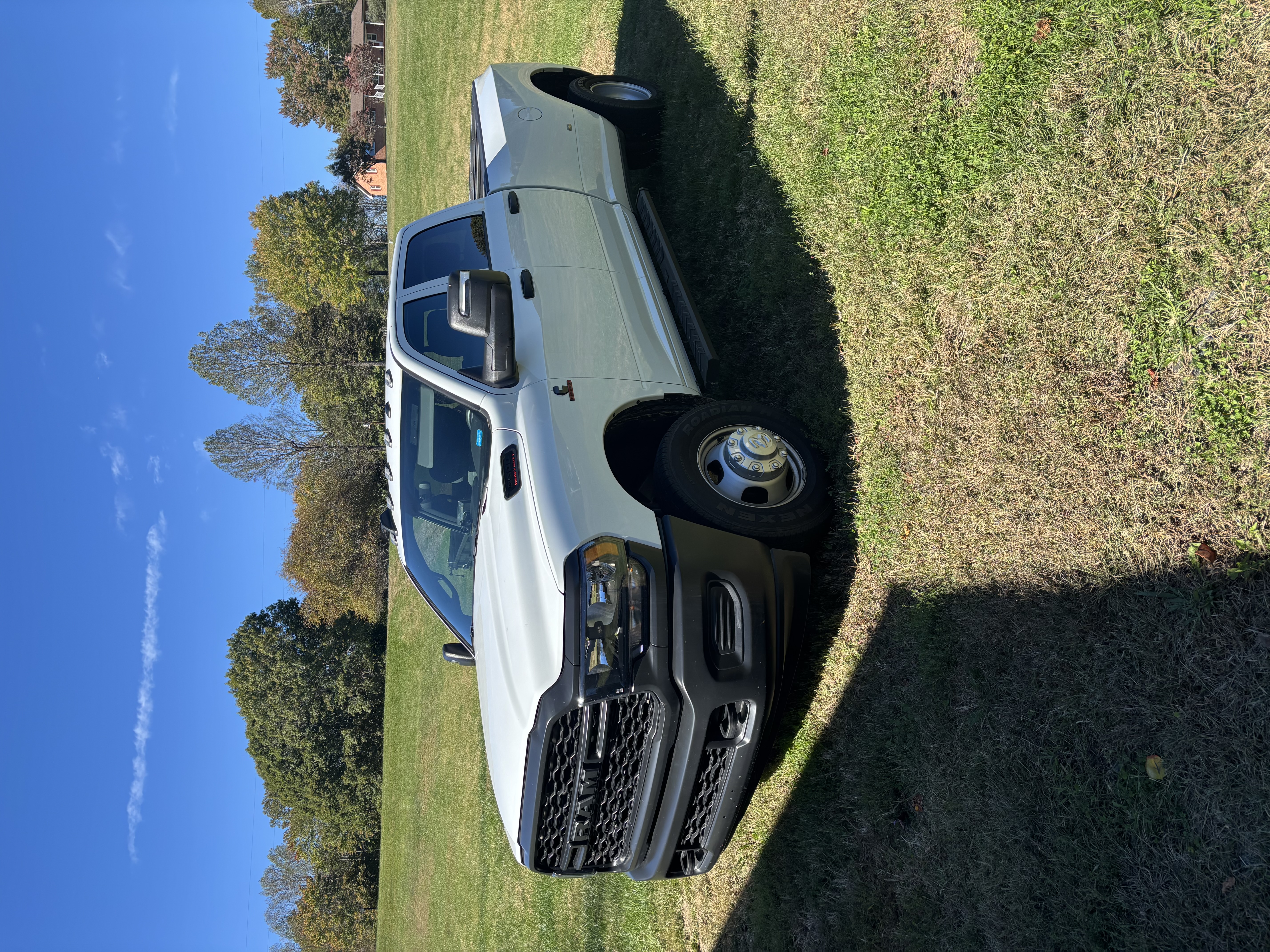 Used 2024 RAM 3500 Tradesman AWD/4WD image 1