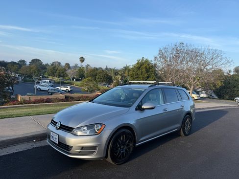 Used 2015 Volkswagen Golf TDI S image 5