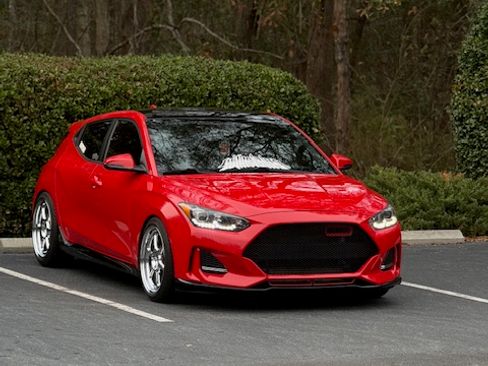 Used 2020 Hyundai Veloster Turbo image 4