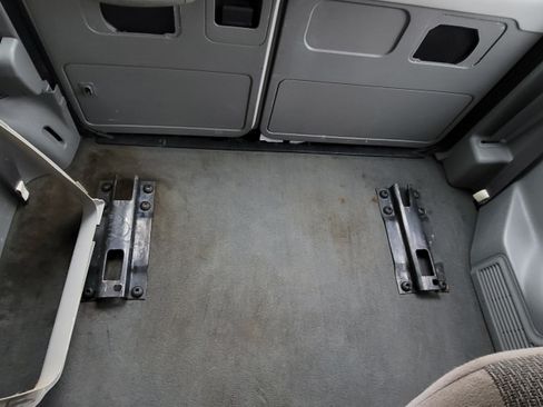 Used 2006 Ford E-350 and Econoline 350 XL image 30