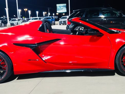 Used 2024 Chevrolet Corvette Z06 image 32