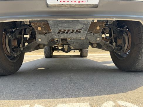 Used 2019 GMC Sierra 2500 Denali w/ Duramax Plus Package AWD/4WD image 12