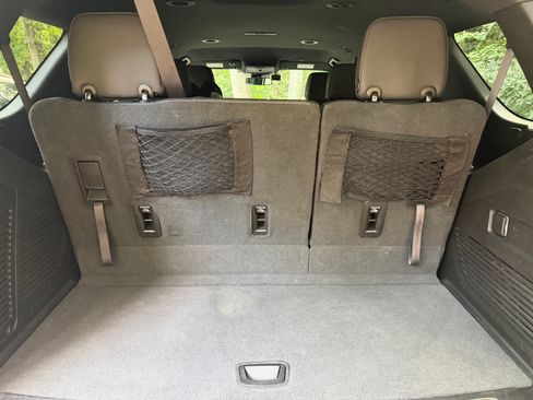 Used 2023 Chevrolet Tahoe LT RWD image 30