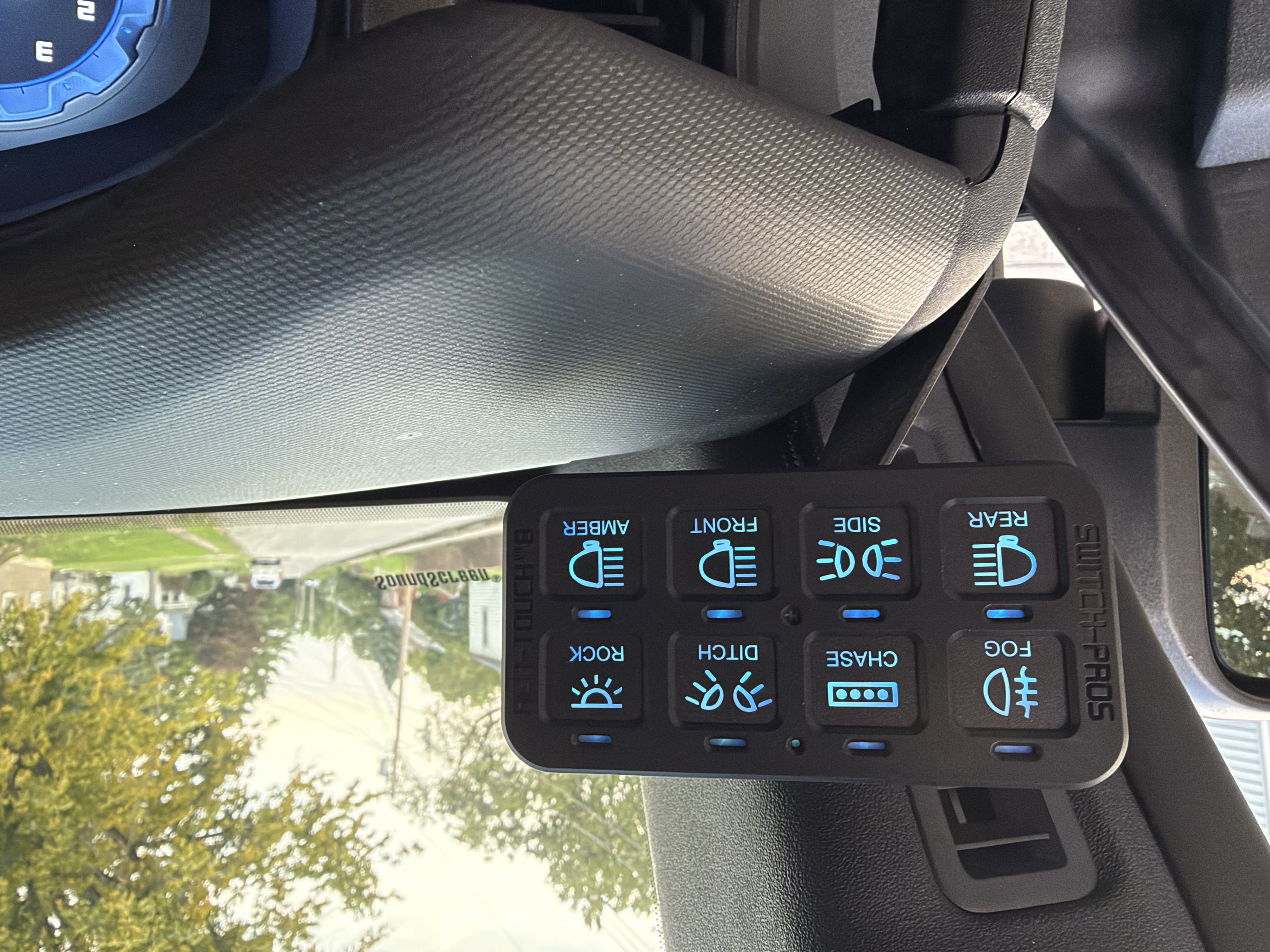 Used 2025 Ford Bronco Badlands AWD/4WD image 27