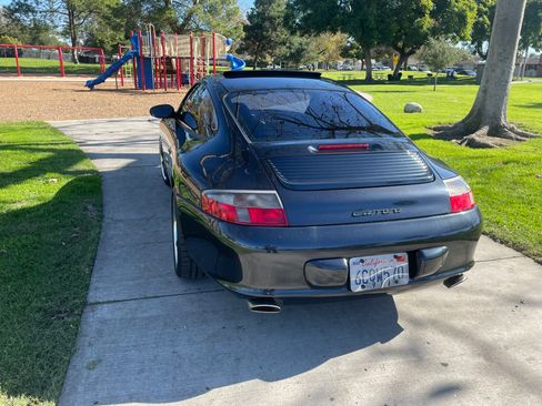 Used 2004 Porsche 911 GT3 RS image 11