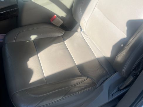 Used 2019 GMC Yukon XL SLT image 5