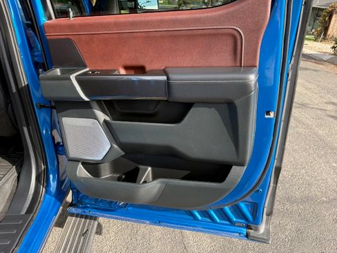 Used 2021 Ford F150 Lariat w/ Equipment Group 502A High image 25