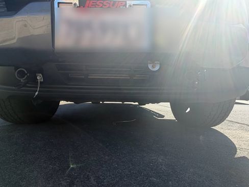 Used 2023 Chevrolet Colorado Z71 w/ Z71 Convenience Package 2 image 13