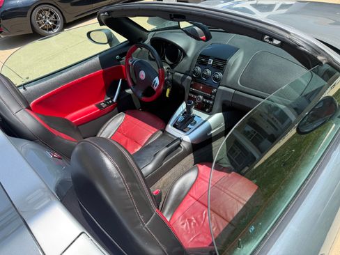 Used 2008 Saturn Sky w/ Premium Trim Package RWD image 6
