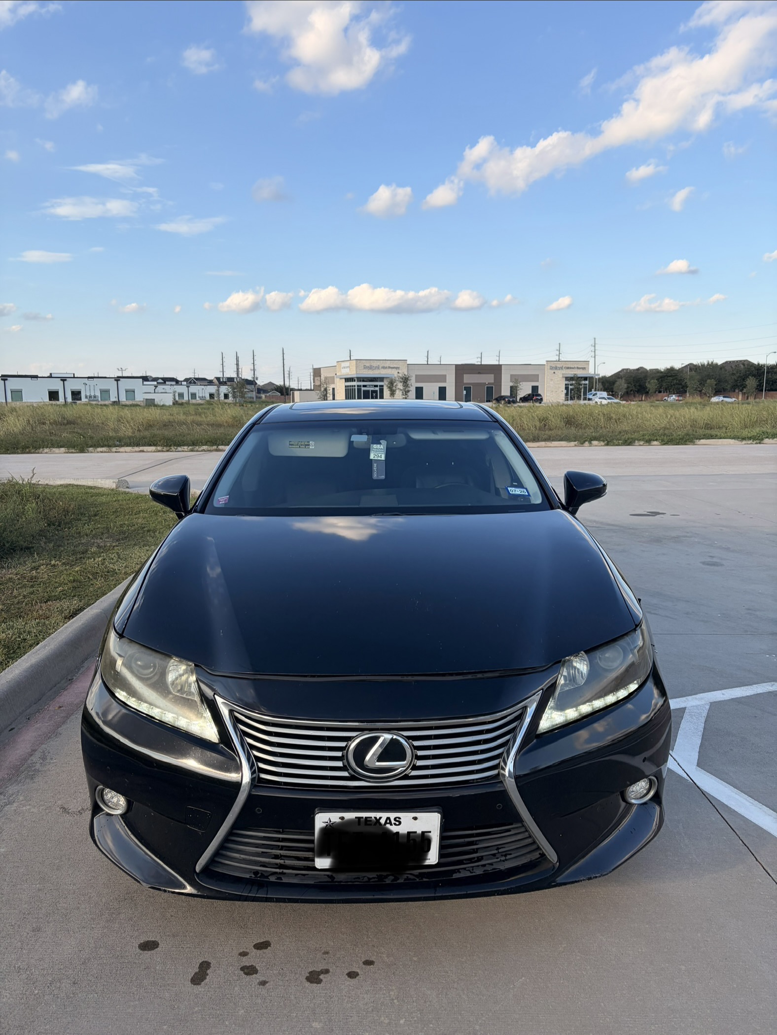Used 2013 Lexus ES 350 w/ Luxury Pkg FWD image 1