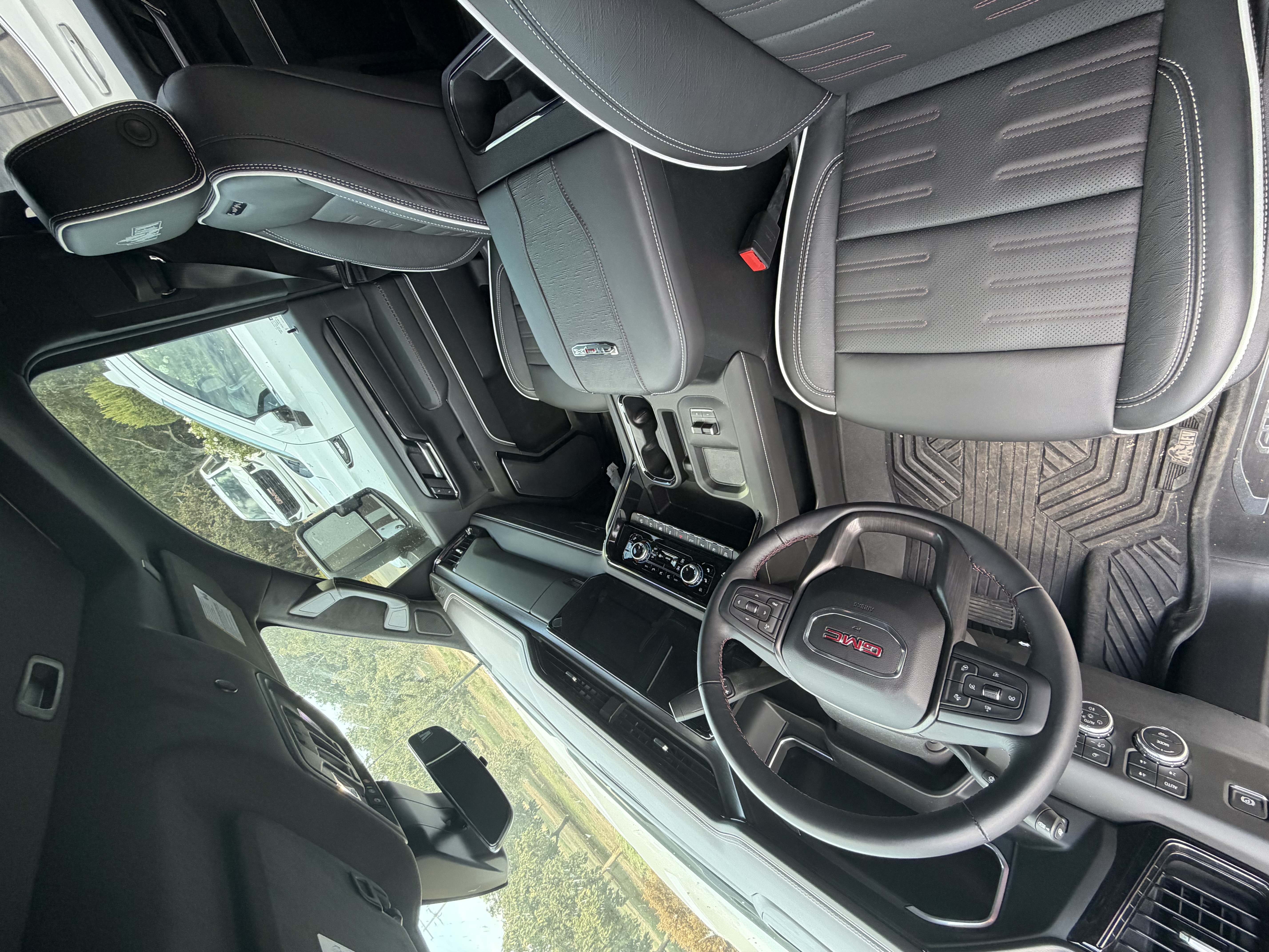 Used 2026 GMC Sierra 2500 AT4X w/ AT4X AEV Edition AWD/4WD image 6