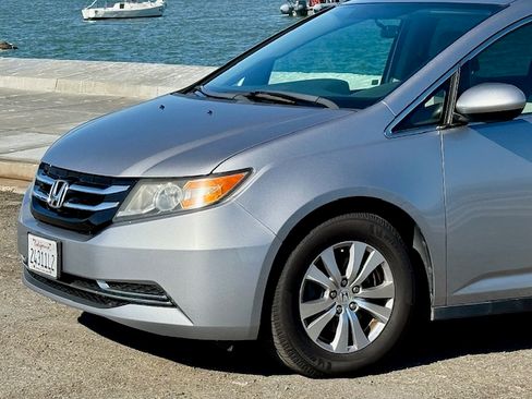 Used 2017 Honda Odyssey EX image 12