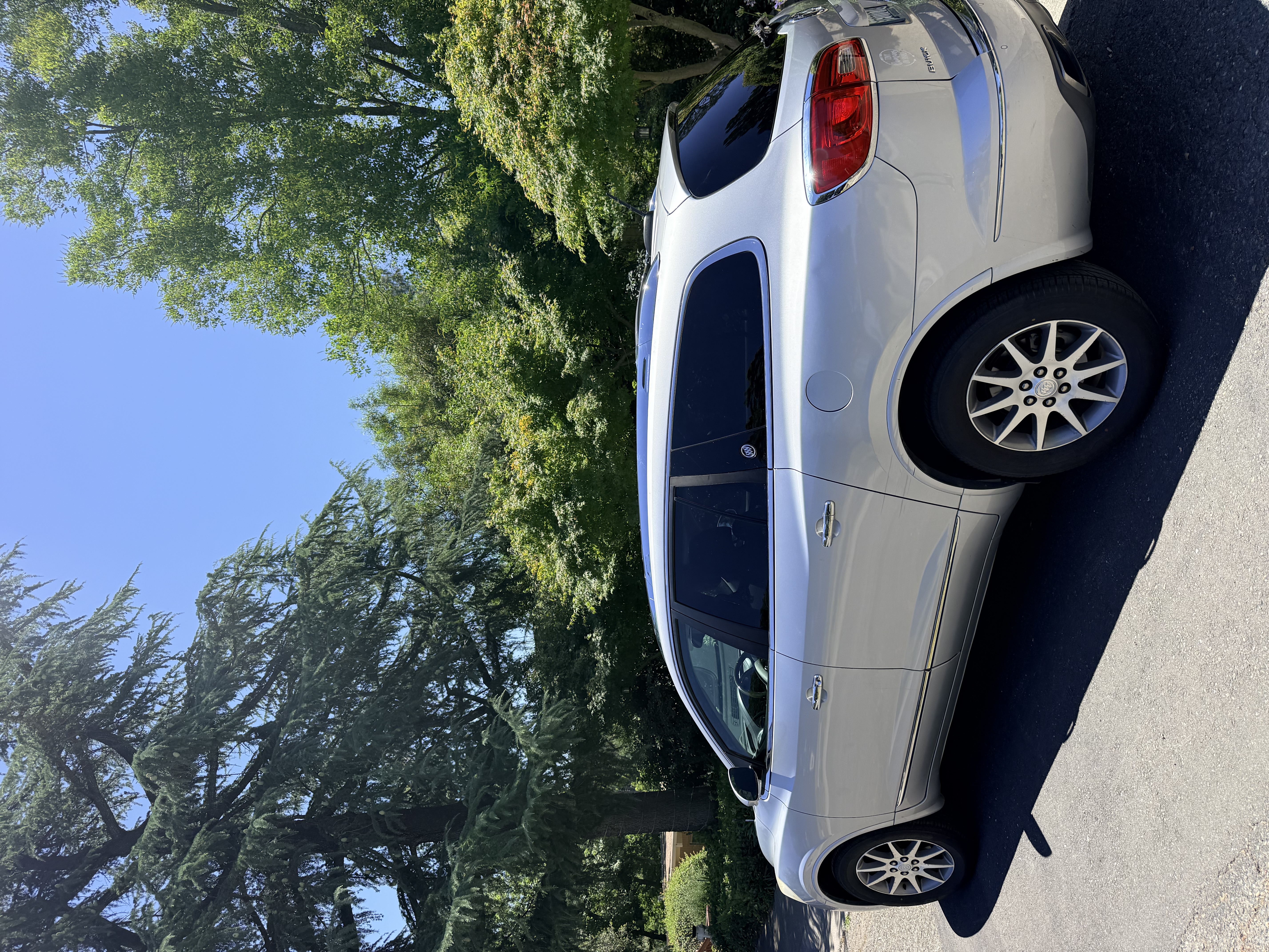 Used 2016 Buick Enclave Leather w/ Trailering Package FWD image 9