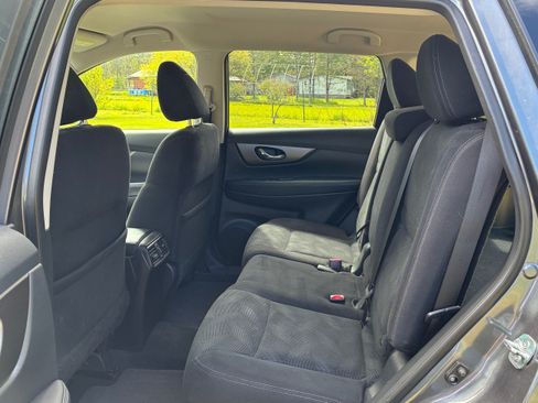 Used 2014 Nissan Rogue SV w/ SV Premium Package AWD/4WD image 10