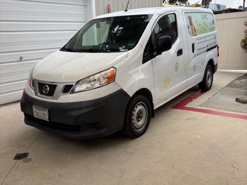 Used 2014 Nissan NV200 S w/ Back Door Glass Package image 8
