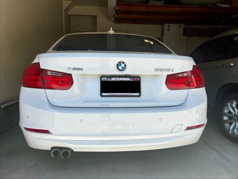 Used 2015 BMW 328i xDrive Sedan AWD/4WD image 11