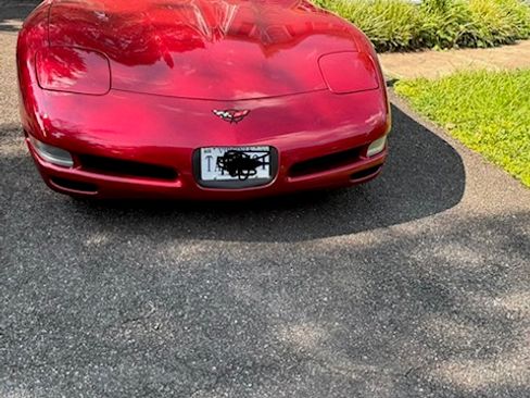 Used 2001 Chevrolet Corvette Coupe w/ Preferred Equipment Group2 RWD image 9