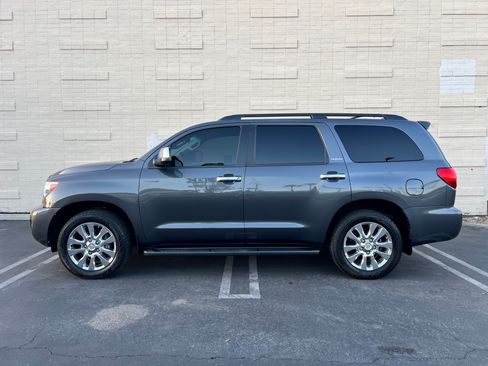 Used 2014 Toyota Sequoia Limited image 22