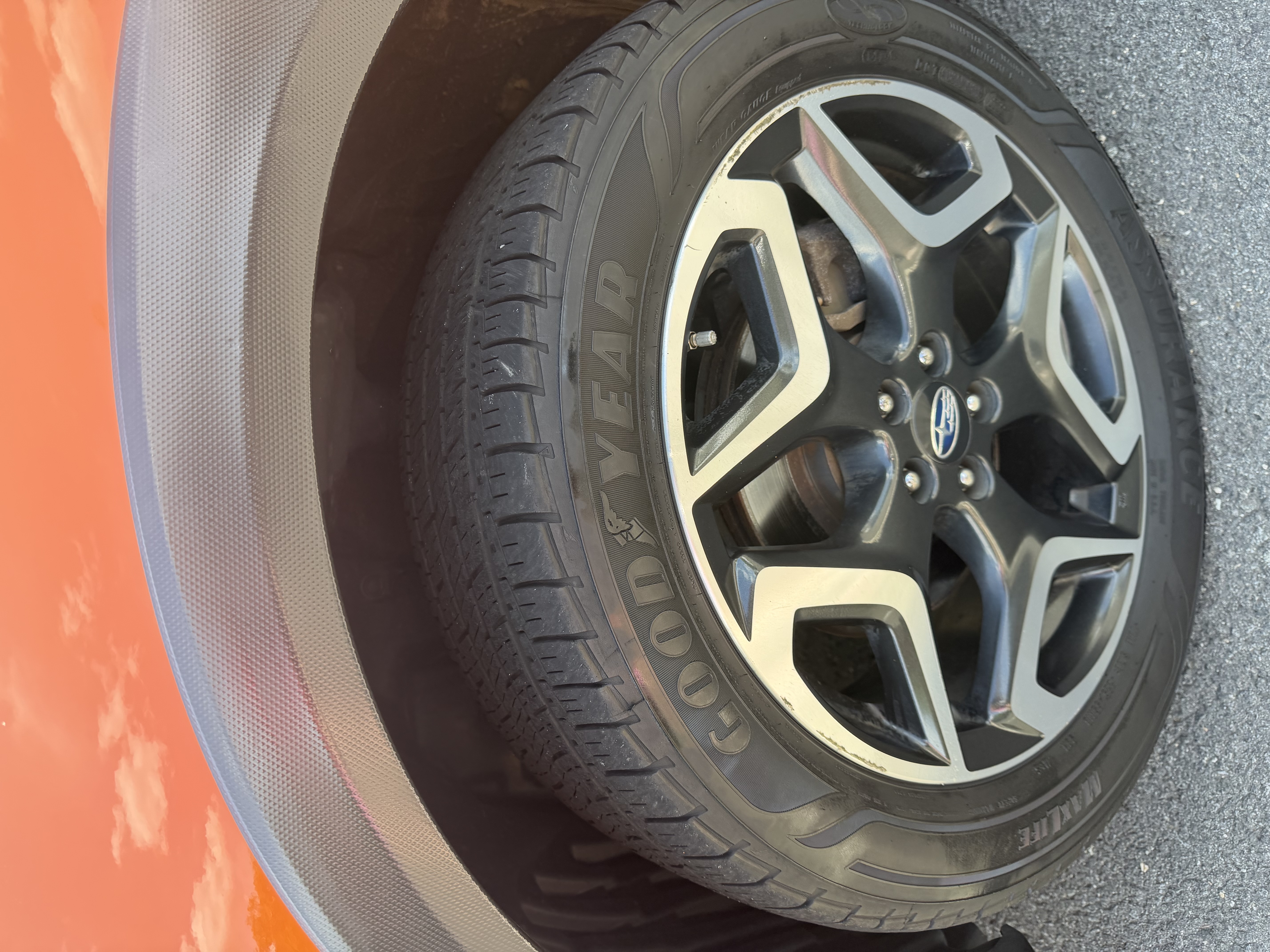 Used 2019 Subaru Crosstrek 2.0i Limited w/ Moonroof Package w/Navigation AWD/4WD image 8