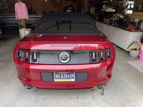 Used 2014 Ford Mustang GT Premium w/ Electronics Package RWD image 2