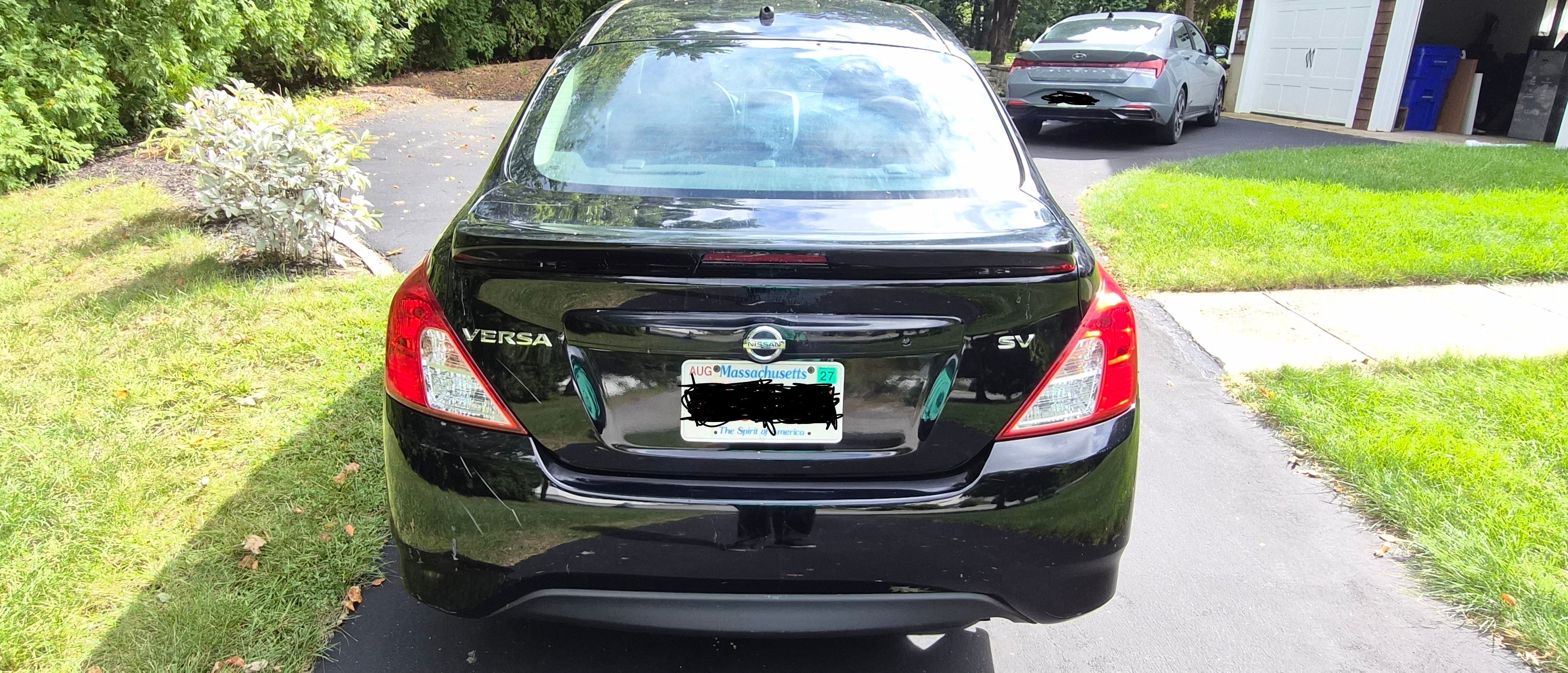 Used 2018 Nissan Versa SV FWD image 16