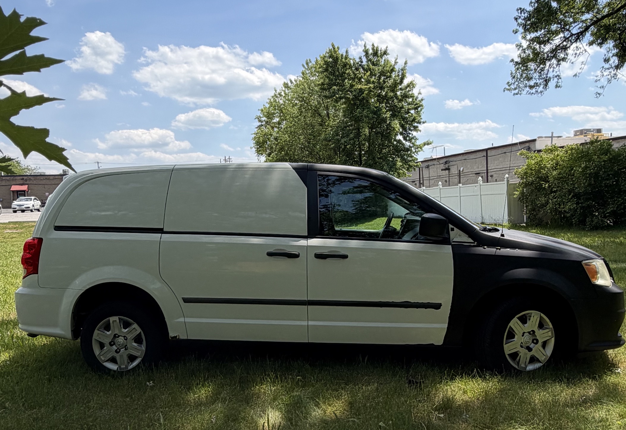 Used 2012 RAM C/V FWD image 2