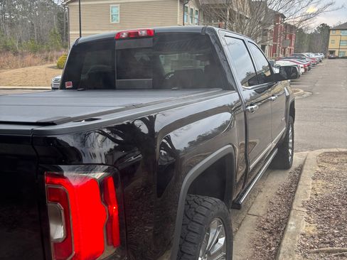 Used 2018 GMC Sierra 1500 Denali w/ Denali Ultimate Package image 13