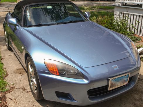 Used 2003 Honda S2000 image 2