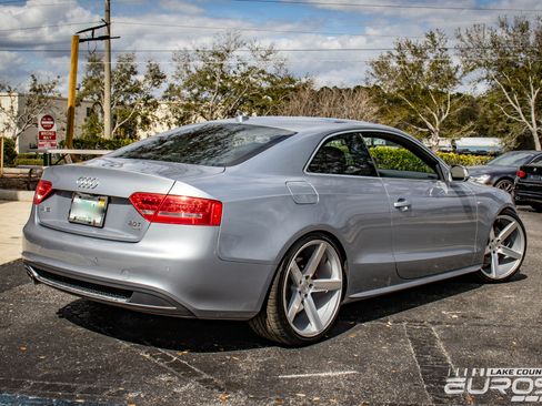 Used 2010 Audi A5 2.0T Premium image 6