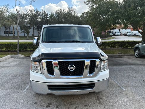 Used 2014 Nissan NV 2500 SV w/ V6 Appearance Package image 2
