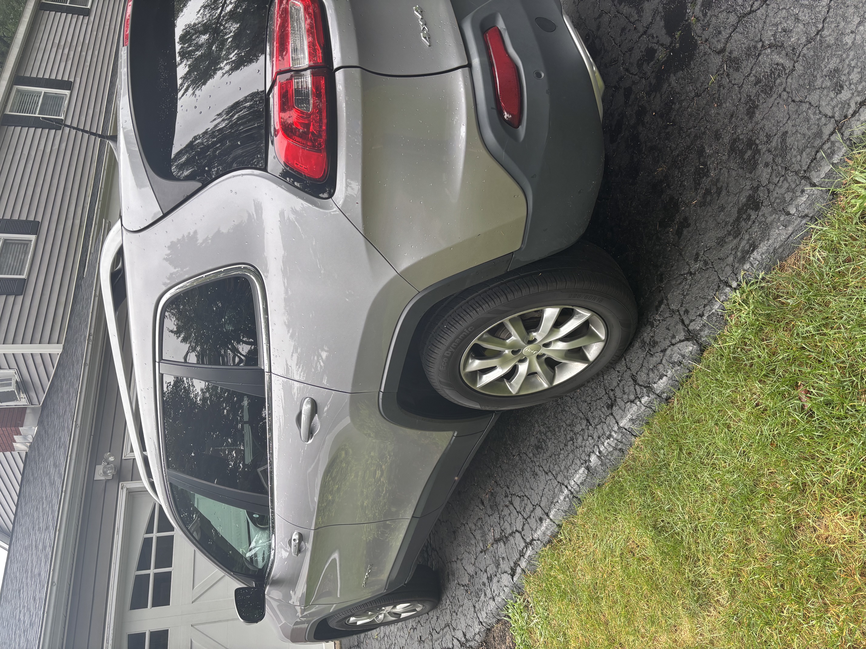 Used 2018 Jeep Cherokee Limited AWD/4WD image 13