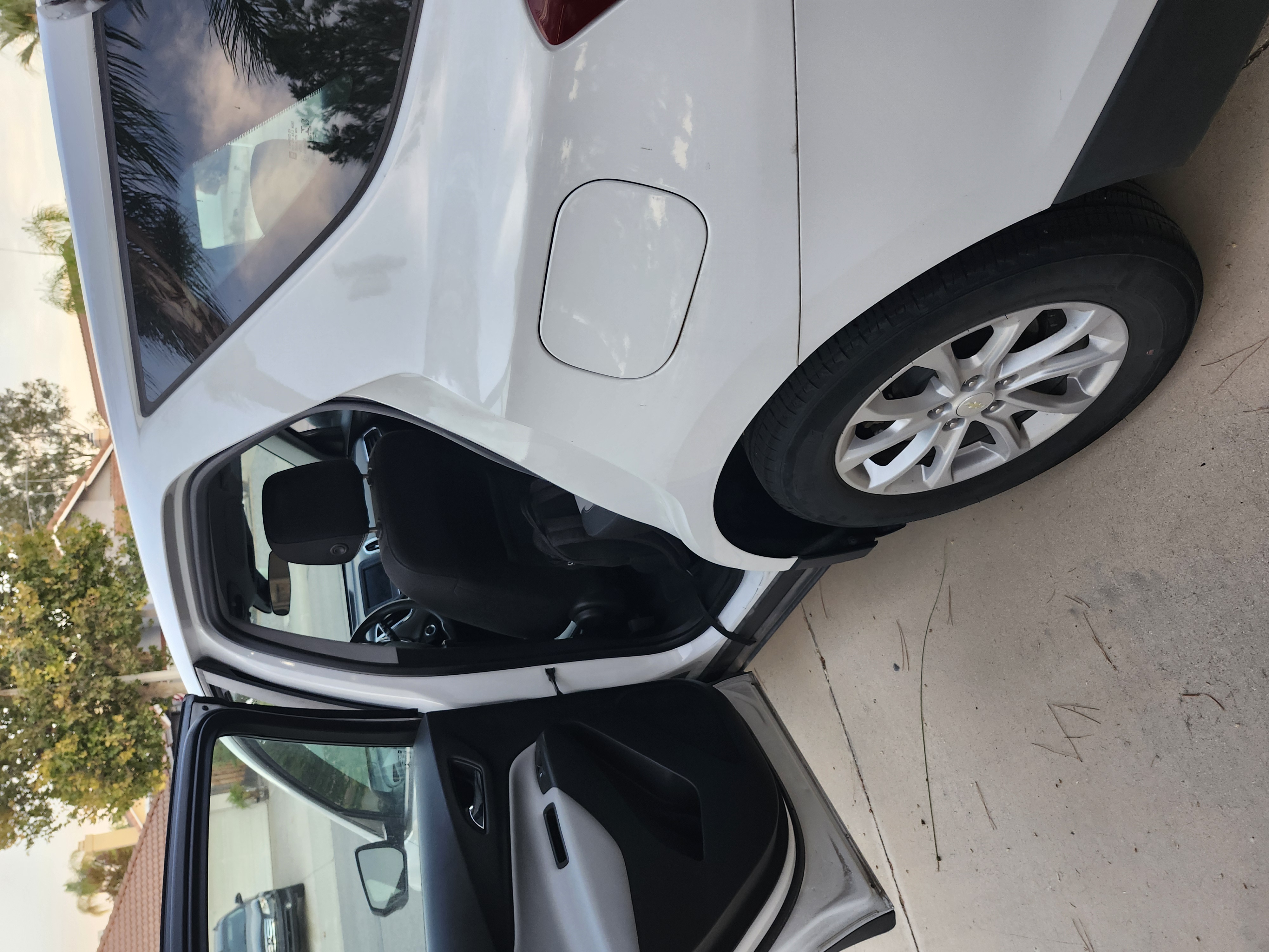 Used 2020 Chevrolet Equinox LS FWD image 11