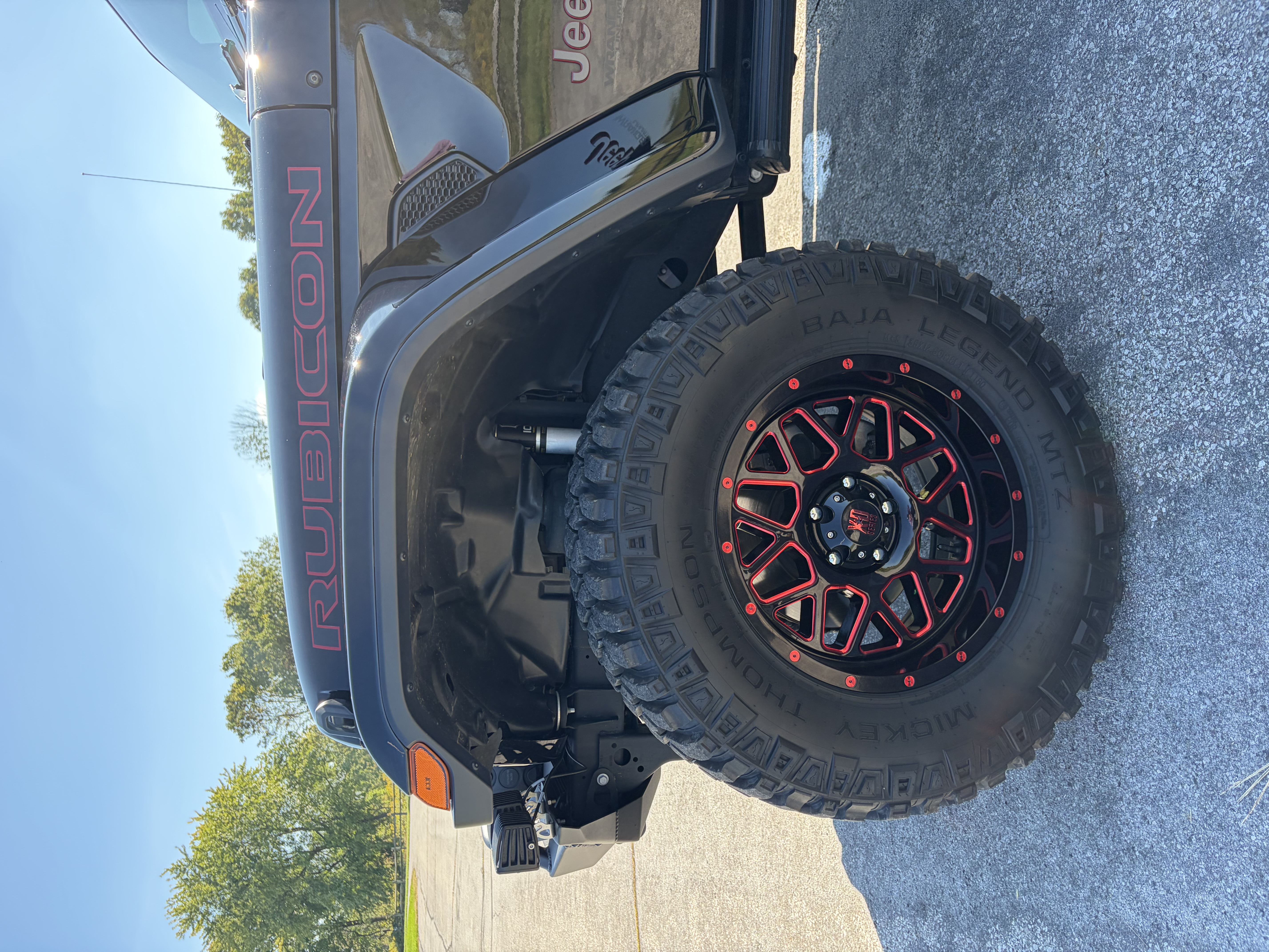 Used 2018 Jeep Wrangler Unlimited Rubicon AWD/4WD image 13