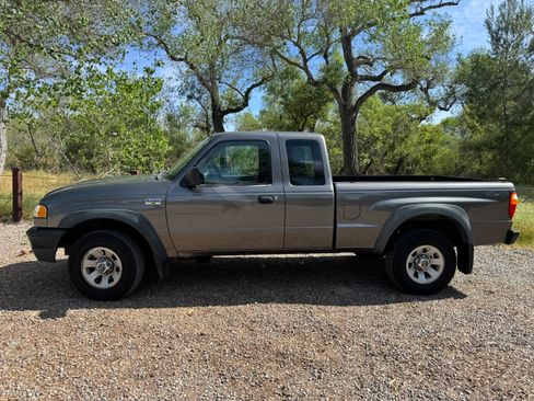 Used 2006 MAZDA B-Series Pickup 4x4 Cab Plus B4000 image 1
